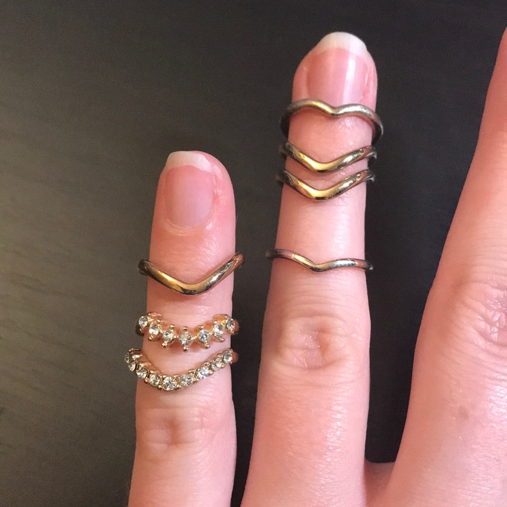 pack of 7 rings, curved.